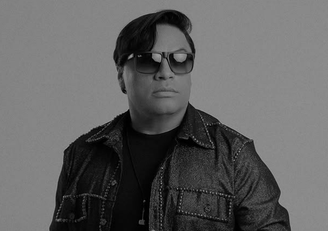 Vocalista de banda de forró, Neto Araújo, morre aos 42 anos