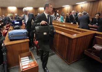 Pistorius chega ao segundo dia de julgamento