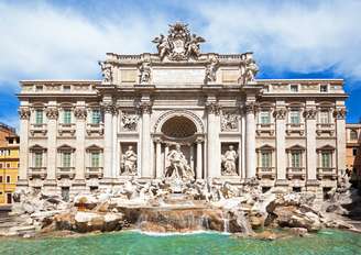 <p>Fontana di Trevi, Coliseu e Vaticano são alguns dos muitos pontos turísticos de Roma</p>