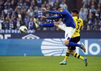 Borussia e Schalke não saíram do zero (Foto: Ina Fassbender / AFP)