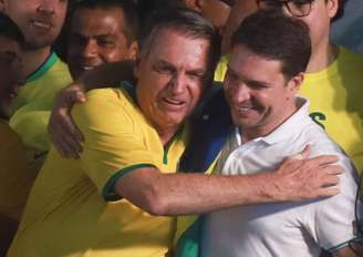 Jair Bolsonaro e o deputado federal Alexandre Ramagem (PL), que concorreu à prefeitura do Rio.