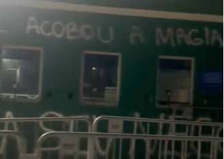 Muros da sede do Palmeiras foram pichados depois da derrota para o Novorizontino.