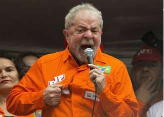 Ex-presidente Lula cumpre pena por corrupção e lavagem de dinheiro