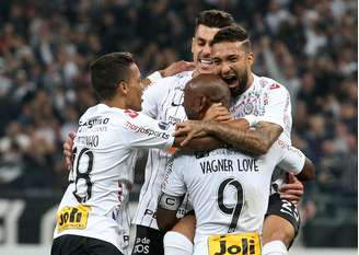 Corinthians vem de vitória na Sul-Americana.