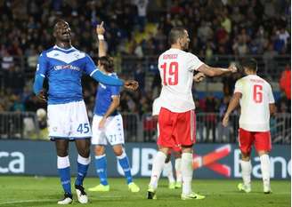 Juve vence Brescia de virada na estreia de Balotelli