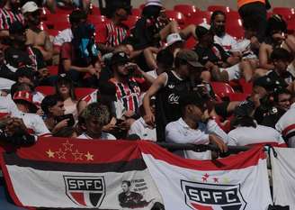 São Paulo atravessa crise política e enfrenta resultados ruins em campo desde 2025.