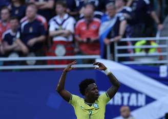 Vinícius Júnior disputa artilharia da Copa do Messi, Mbappé e Haaland.