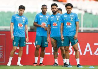 Jogadores em treino da Seleção Brasileira. 