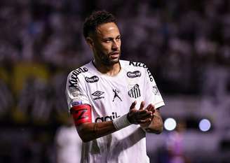 Neymar em partida contra o Bahia