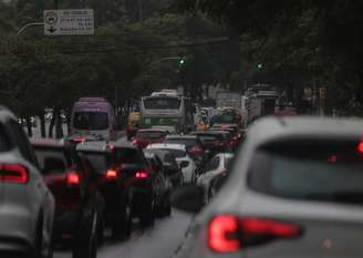 São Paulo registrou 1.360 quilômetros de lentidão às 18h desta quinta-feira, 29