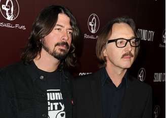 Dave Grohl, líder do Foo Fighters, e o produtor Butch Vig