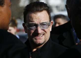 Cantor Bono, do U2, chega ao Fórum Econômico Mundial, em Davos, na Suíça, na Suíça, em janeiro. 23/01/2014