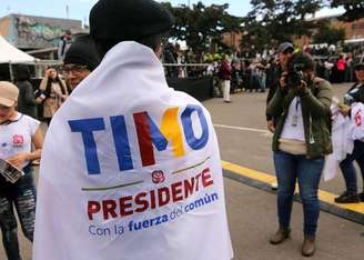 Ex-líder das Farc lança candidatura à Presidência da Colômbia
