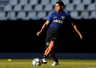 Yuri ainda não entrou em campo neste ano. Boa oportunidade para o garoto (Foto: Vitor Silva/SSPress/Botafogo)