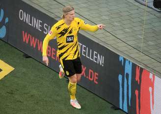 Haaland marcou mais dois gols para o Borussia