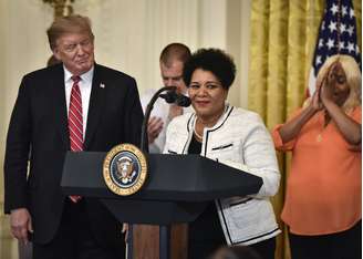 Donald Trump nomeou Alice Johnson como sua "czarina do perdão".