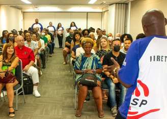 Aula de formação de avaliadores do Carnaval promovido pela União das Escolas de Samba Paulistanas (UESP), em São Paulo.