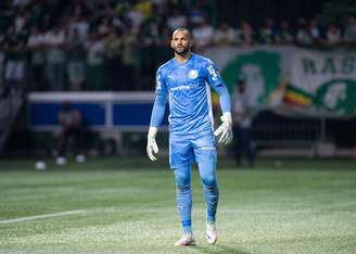 Weverton, do Palmeiras, em partida contra o Universitario, do Peru