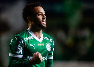 Felipe Anderson comemora gol que cravou vitória por 2 a 0 do Palmeiras contra o Juventude neste domingo, 2, no Alfredo Jaconi, em Caxias (RS)