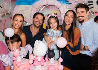 Mariane Heller, Duda Nagle, Zoe, Sabrina e Nicolas Prattes 