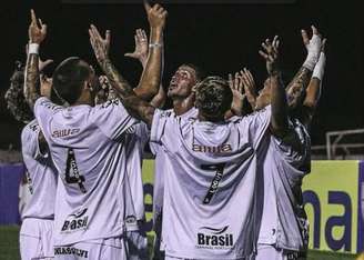 Santos estreou com vitória na Copinha sobre o Real Brasília.