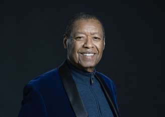 O cantor norte-americano Ron Kenoly, um dos mais importantes ícones da música gospel mundial, morreu nesta terça-feira, 3, aos 81 anos