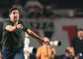 Abel Ferreira, técnico do Palmeiras, ainda tem jogos a cumprir por expulsões
