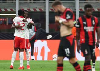 Benfica vence o Milan no San Siro. (Photo by Marco Luzzani/Getty Images)