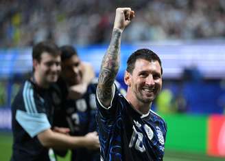 Lionel Messi durante partida entre Argentina e Inglaterra, pelas semifinais da Copa do Mundo de 2026 - 