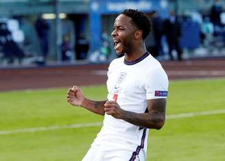 Sterling foi o grande nome da Inglaterrablaze jogo de aposta como funcionavitória na Liga das Nações