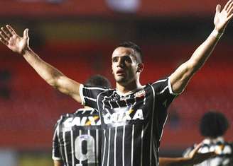 Renato Augusto pode estar mais próximo de sua volta ao Corinthians (Foto: Tom Dib/Lancepress)