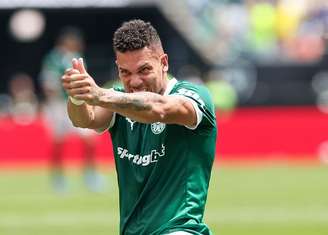 Paulinho, do Palmeiras, comemora gol