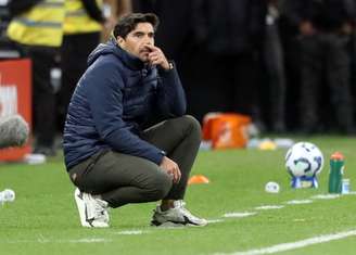 Abel negou que palmas para a torcida foram irônicas