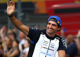 Carlos Sainz durante parada de pilotos no GP de Rua de Marina Bay