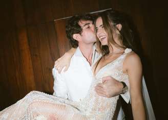 Conor Kennedy e Giulia Be com vestido da PatBo 