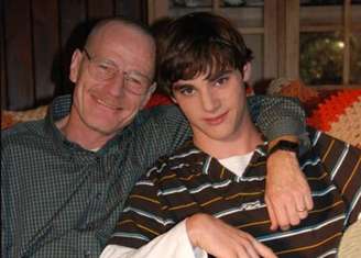 Bryan Cranston se despede de RJ Mitte com bela homenagem: “Vou sentir sua falta, meu filho”