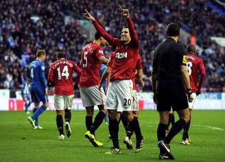Robin Van Persie foi decisivo na vitória do Manchester United sobre o Wigan