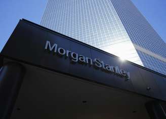 <p>Logotipo do banco Morgan Stanley fotografado na fachada de um prédio na cidade de San Diego, na Califórnia</p>