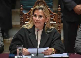 Añez anunciou sua desistência à disputa presidencial de outubro