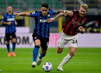 No primeiro turno, Milan venceu a Inter de Milão por 2 a 1 (Foto: MIGUEL MEDINA / AFP)