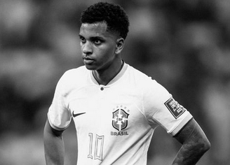 Rodrygo postou uma foto em preto e branco para falar sobre racismo