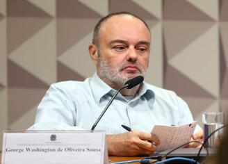 George Washington de Oliveira Sousa na CPI do 8 de Janeiro do Senado Federal. Ele ficou calado durante a maior parte do tempo