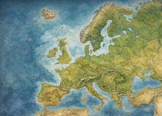 A Europa teve papel central na formação cultural do mundo moderno. Movimentos artísticos, científicos e políticos surgidos no continente influenciaram sociedades em diversos países e ajudaram a moldar instituições e costumes atuais.