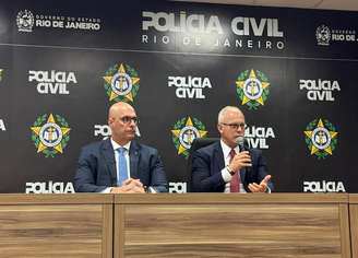 O secretário de Polícia Civil, Felipe Curi (à esquerda), e o secretário de Segurança do Rio, Victor Santos (à direita)