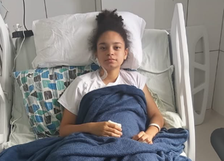 Marcela Vitória de Lima Santos, de 19 anos, perdeu uma perna após ataque de tubarão