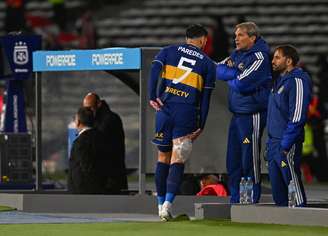 Leandro Paredes (#5) após lesão pelo Boca Juniors em 2026 (