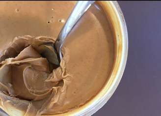 Uma boa opção para o café ou lanche é passar pastas e patês nos pães, torradas ou biscoitos. Veja algumas alternativas populares que podem deixar o alimento ainda mais saboroso.