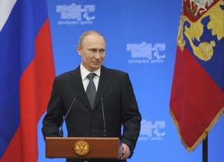 <p>O presidente russo, Vladimir Putin, declarou construção de ponte entre Rússia e Crimeia nesta quarta-feira</p>