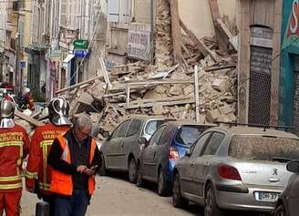 Edifícios desmoronam no centro de Marselha, na França