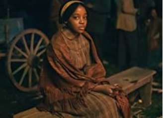 A atriz sul-africana, Thuso Mbedu, interpreta Cora em 'The Underground railroad'